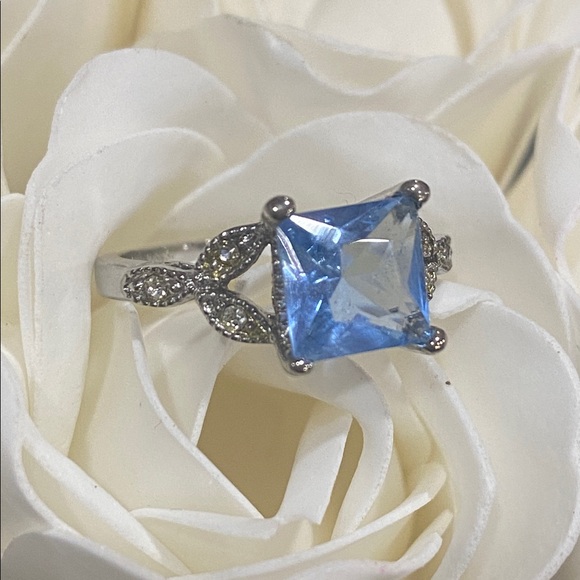 Size 7 Light Blue Stone Ring - Picture 5 of 5
